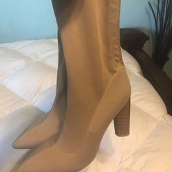 Nice boots size 8 new
