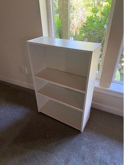 Free: Moving Sale (bookcases, drawers)