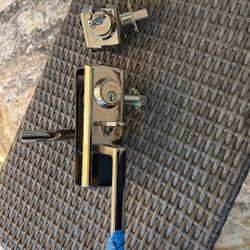 Front door handle and lock Brand New 