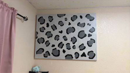 Big cheetah print painting