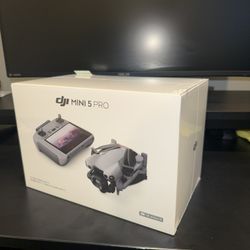 DJI Mini 5 Pro Fly More Combo