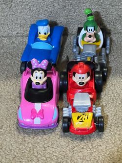 Disney Roadster die cast Mickey Mouse & Minnie & Donald & Goofy Toy Cars Set