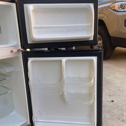 3 To 4 Feet Refrigerator 