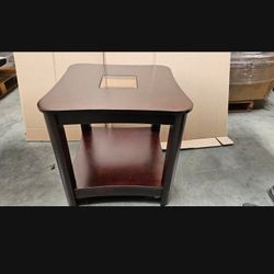 End Table With Small Glass In The Middle 