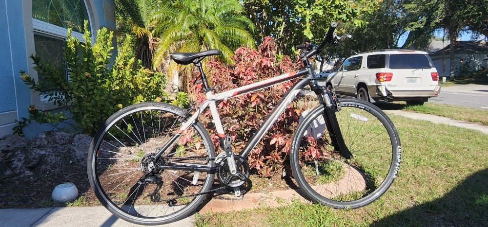 Trek Bodega Gary Fisher Collection Hybrid Bike