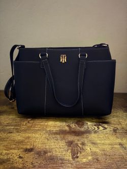 Tommy Hilfiger Purse