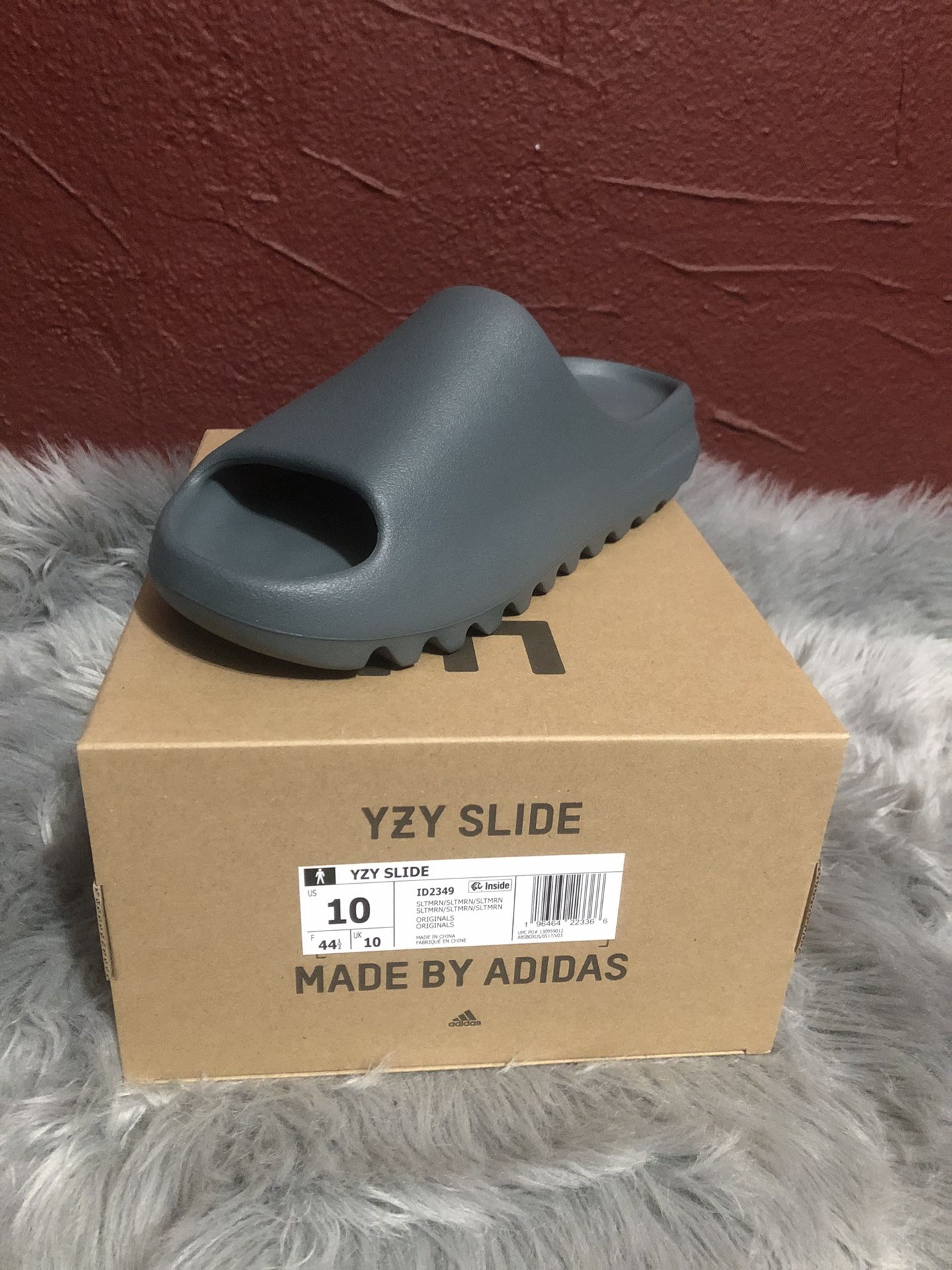 Yeezy Slides 🎄🎁