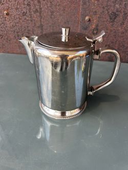 Stainless Steel Pitcher with Hinged Lid