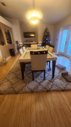 Dinning Room Set With six chairs