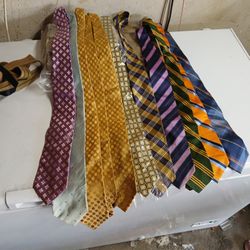 11 Men's Ties 
