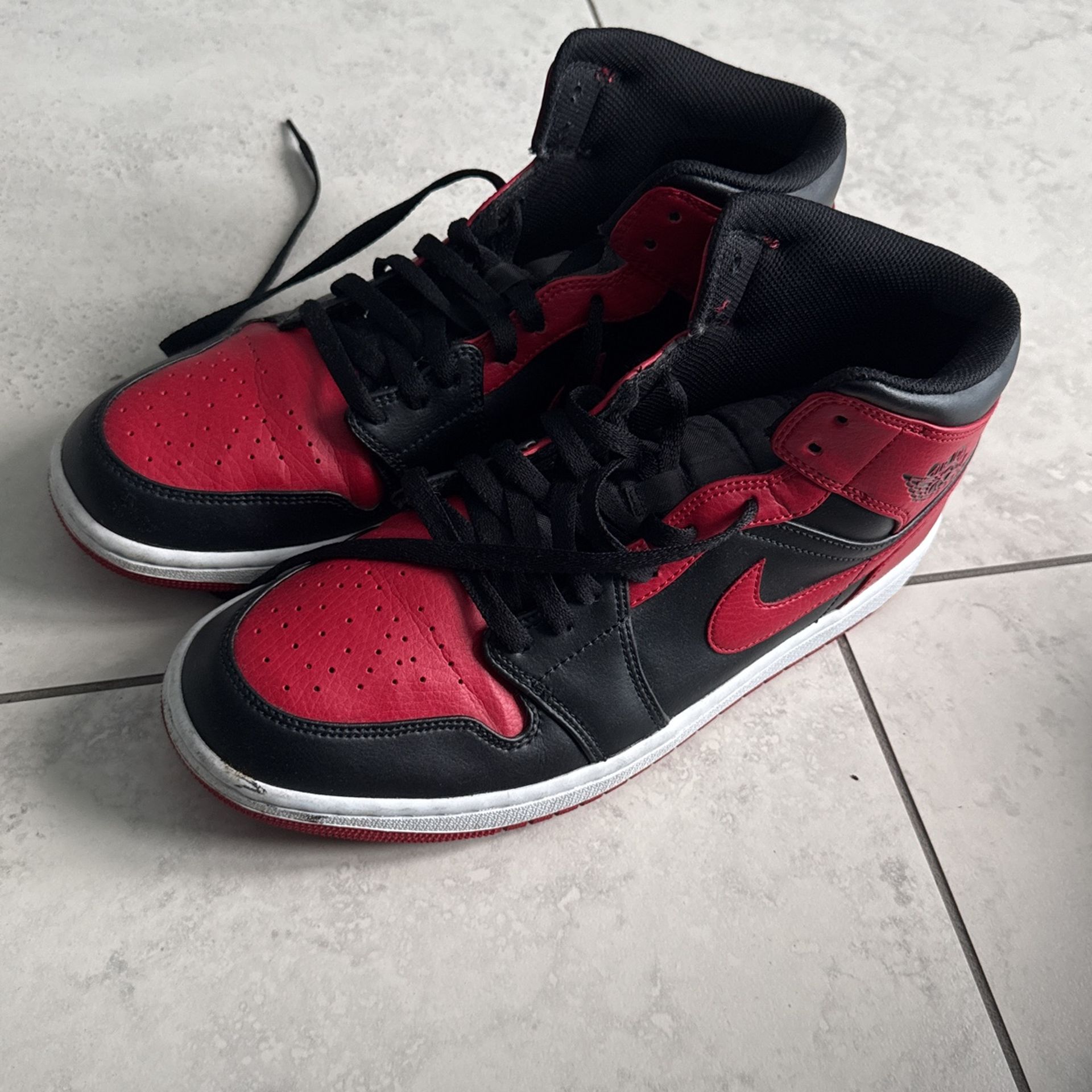 Jordan 1 Red