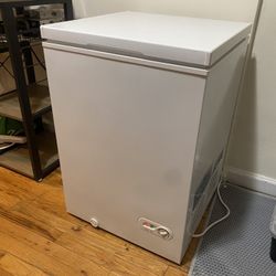 Freezer Chest $60 Pick Up Only