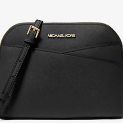 ✨ NEW Michael Kors – Authentic – Perfect Christmas Gift