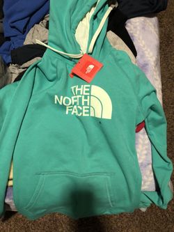 Suéter de north face precio negociable S mujer