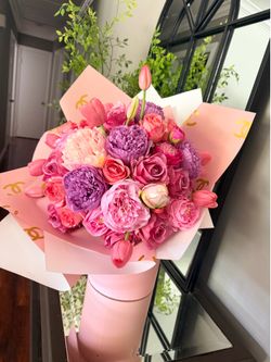 National girlfriend day August1 order your flowers