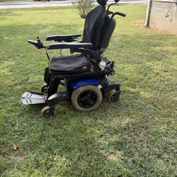 Quickie QM-7 Series power wheelchairs