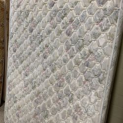 Queen Mattress And Box Spring 