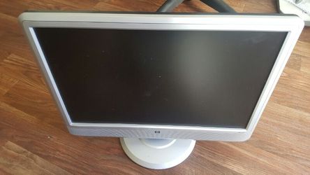 Working computer monitor