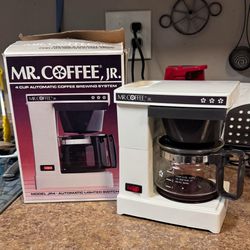 VINTAGE MR. COFFEE JR *SO CUTE*
