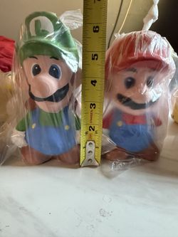 Super Mario Miniature Piggy Banks 