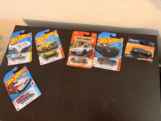 Hot Wheels & Matchbox Die-Cast Cars Lot of 5