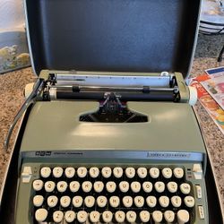 Antique Smith Corona Typewriter 