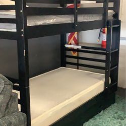 ‼️🚨 Last One 🚨‼️ Twin Over Twin Bunkbed 