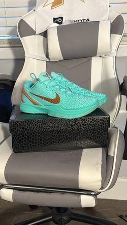 Kobe 6 Protro Statue of Liberty Size 10 in men’s