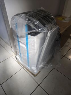 Brand new Portable AC/Heater 12000 BTU