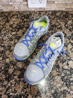 Womans Nike Flex Supreme Size 10