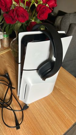 PlayStation 5 / PS5