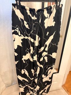 H&M black and white pants