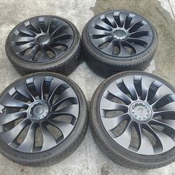Tesla Model 3 y uberturbine wheels rims performance w/ OEM tires & all 4 tpms sensors, & 4 center caps!