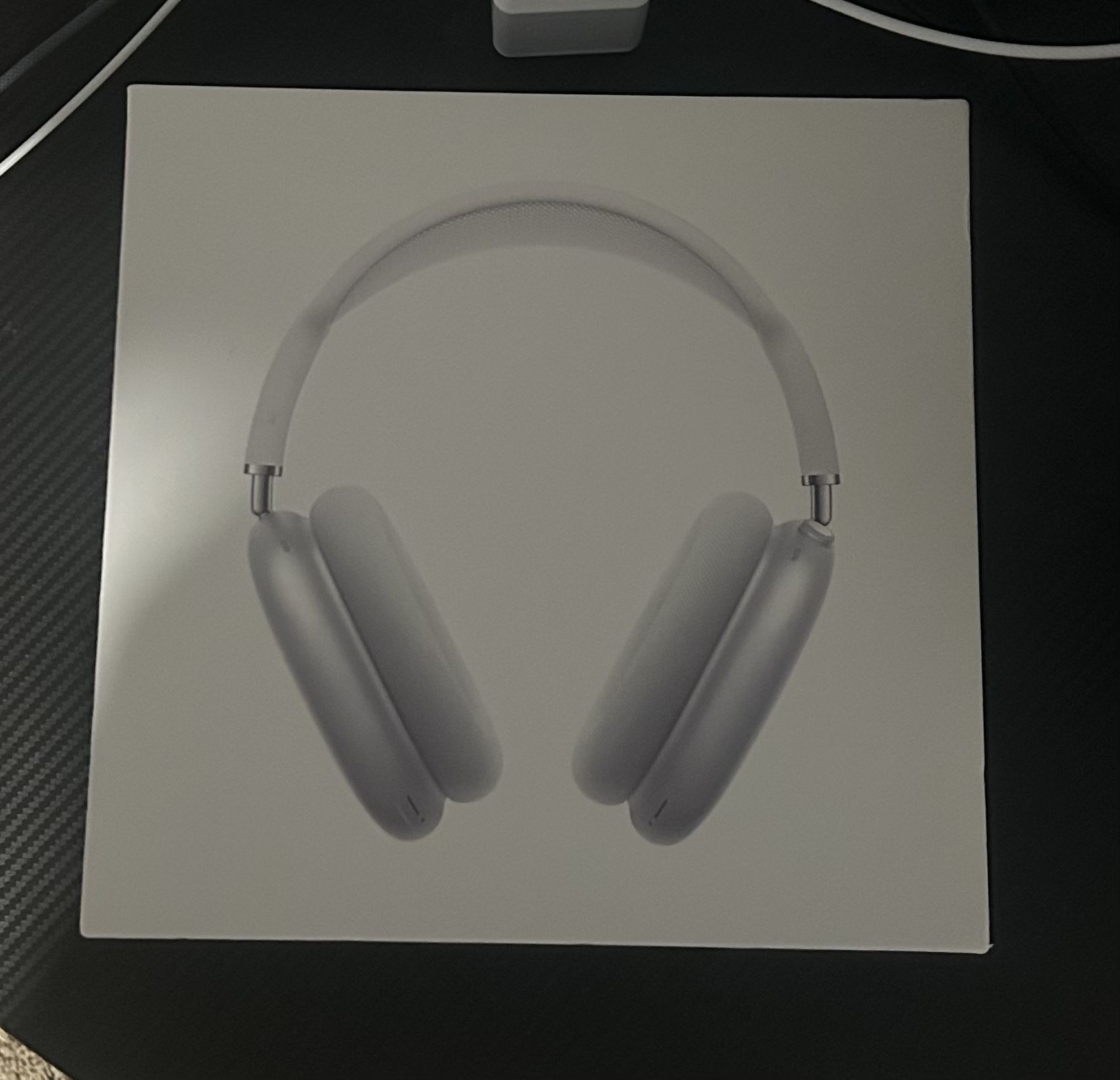 Silver AirPod Max