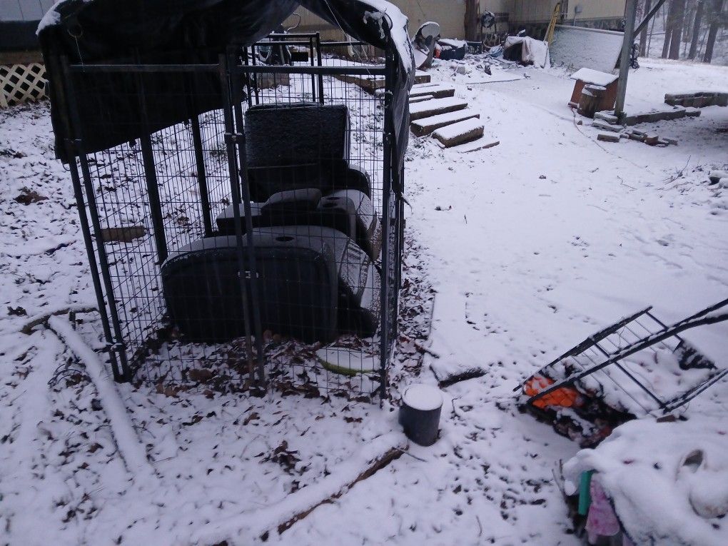 Medal Cage