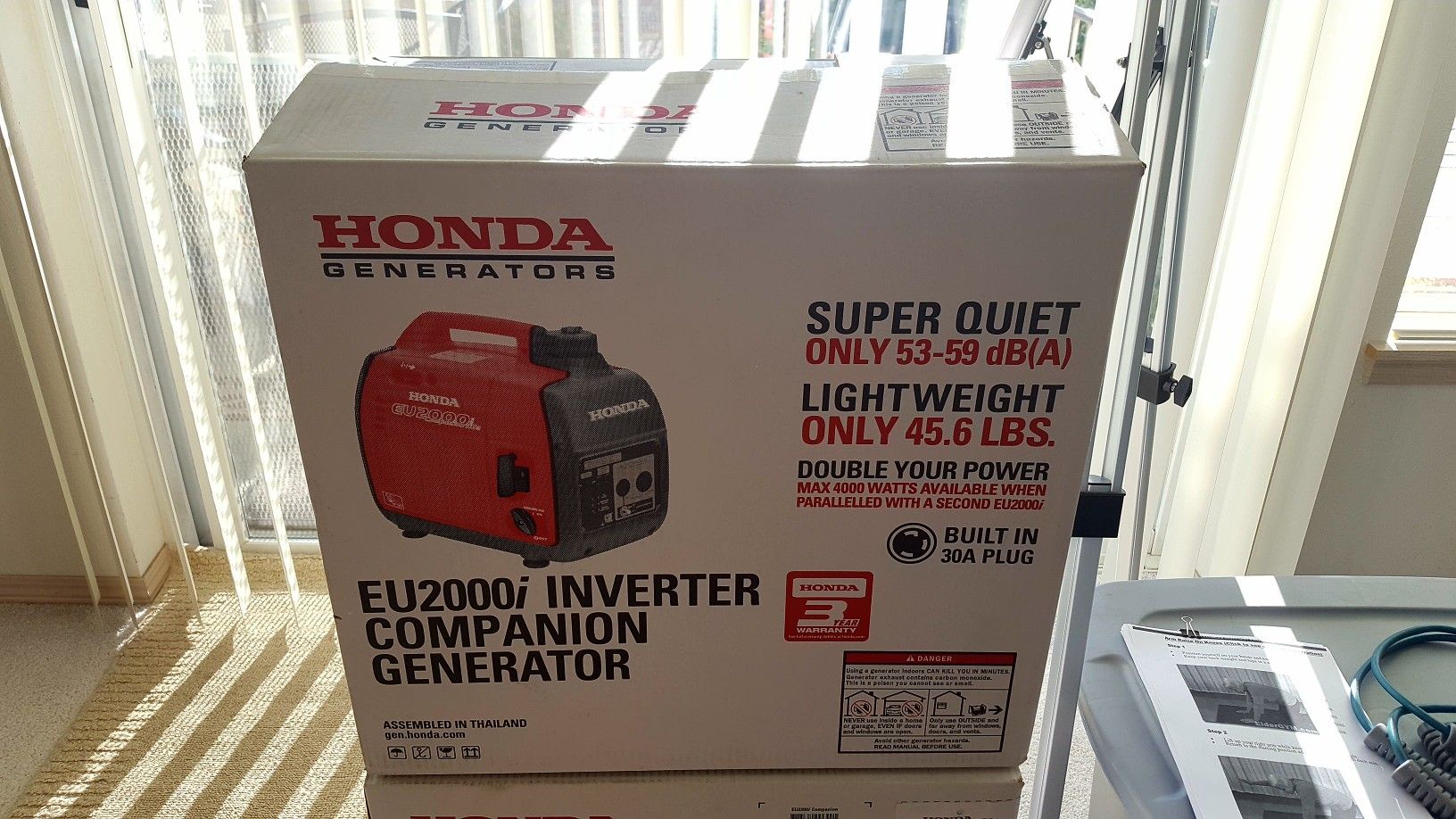 Honda EU2000i 1600-Watt 120-Volt Super Quiet Portable Inverter Generator