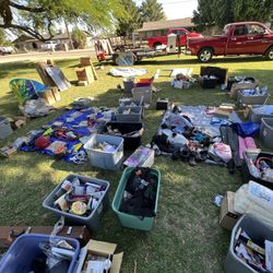 75th And Carole Near Northern. Many Items. 