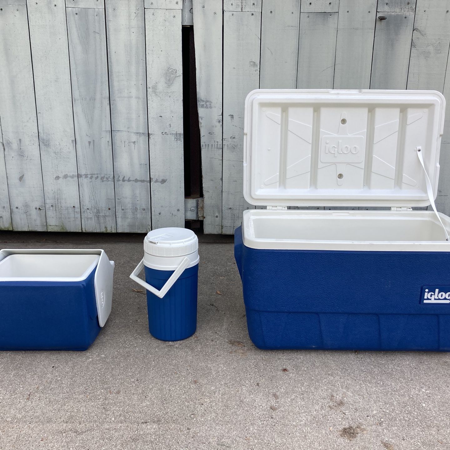 Igloo Cooler 3 Piece Set Vintage Late 80s, Early 90s for Sale in