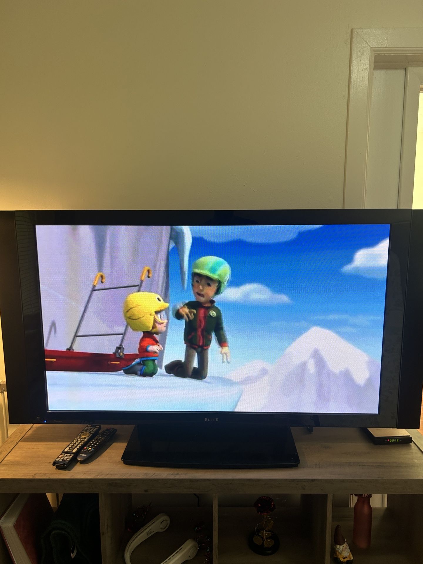 Pioneer Elite Plasma TV 50 Inch