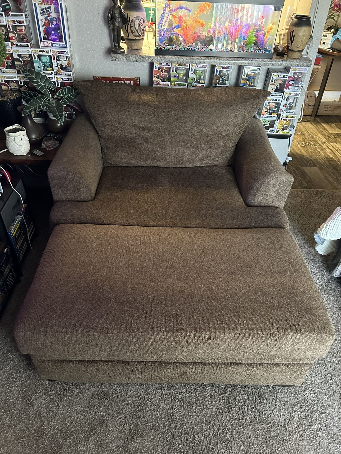 Cornell Pewter Chair 1/2 And Ottoman With Storage