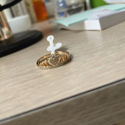 Xuping Crown Ring Size 8 Pick Up Only 