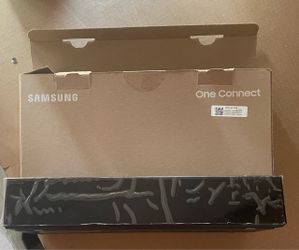 SAMSUNG WIRELESS ONE CONNECT BOX—