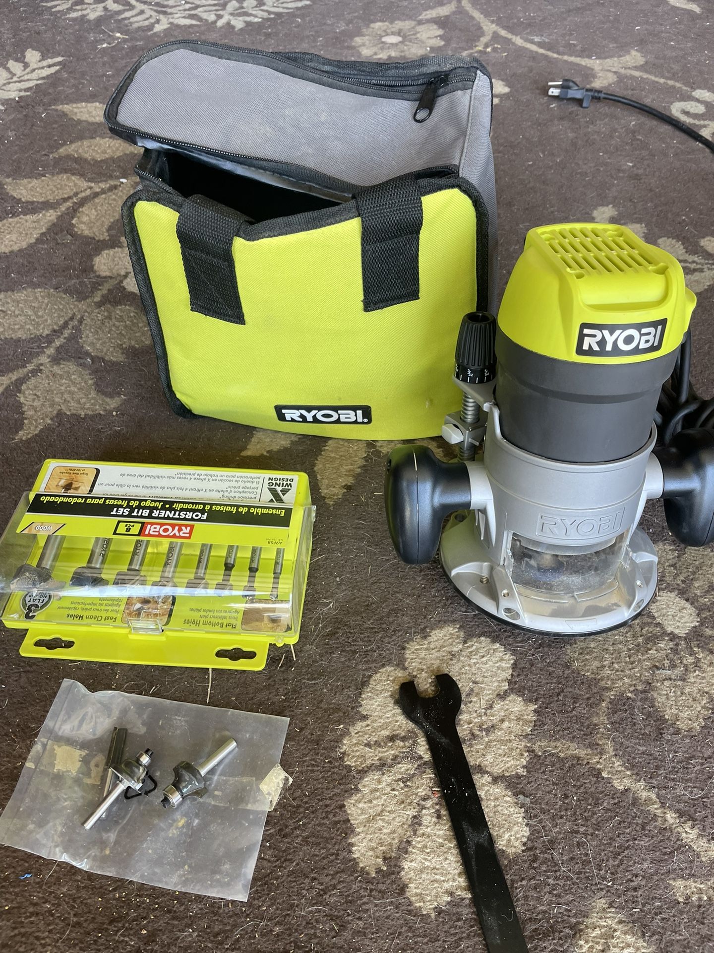 Router Ryobi R163g With Bag And Bits