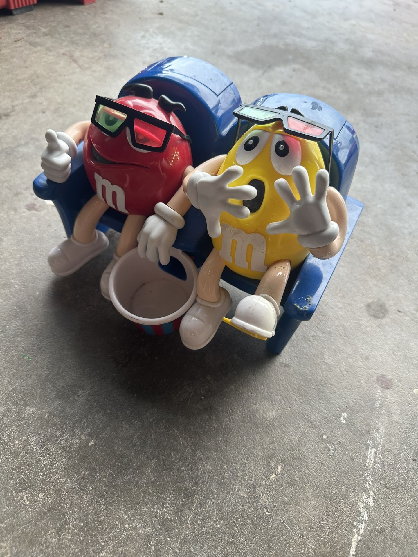 M&M's At The Movies In 3D Candy Dispenser Limited Edition Collectible Vintage