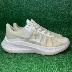 Nike Zoom Winflo 8 Women’s Size 9 White Athletic Sneakers Comfort Running Shoes