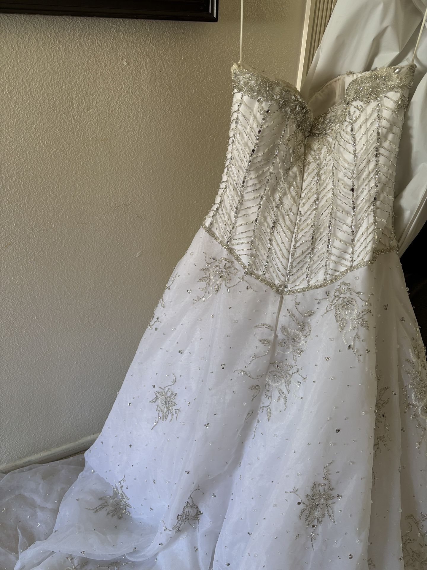 Sweetheart Cut Wedding Dress