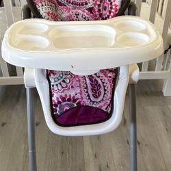 High Chair . Like New