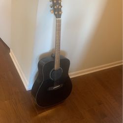 Yamaha Acoustic Guitar