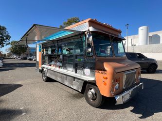 Lunck truck