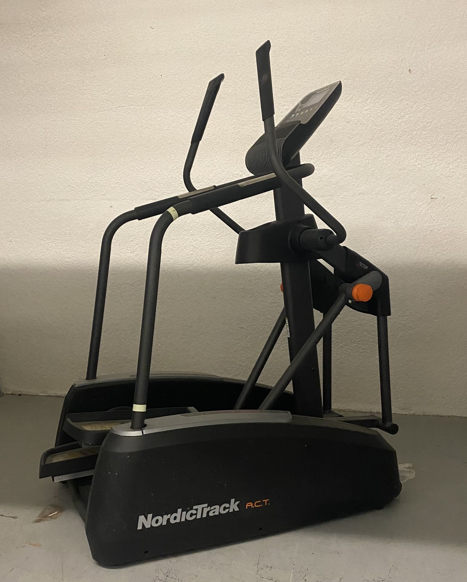 NordicTrack A.C.T. Elliptical